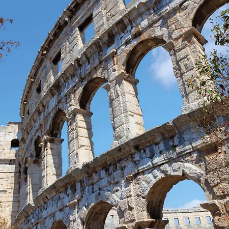 Vatican Luxury View By Interhome 아파트